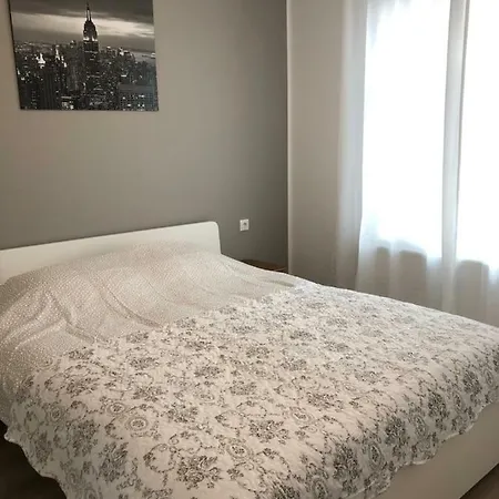 Pernavas Park & Bed *