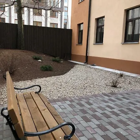Pernavas Park & Bed Apartment *