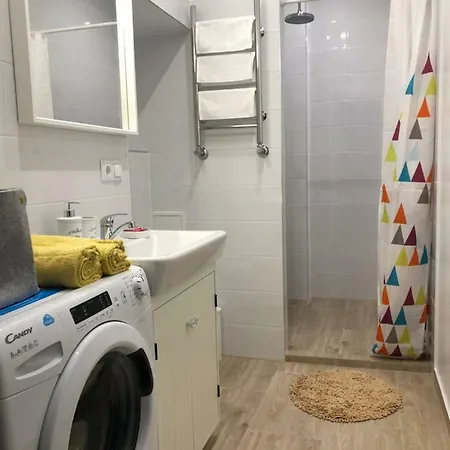 Apartment Pernavas Park & Bed *